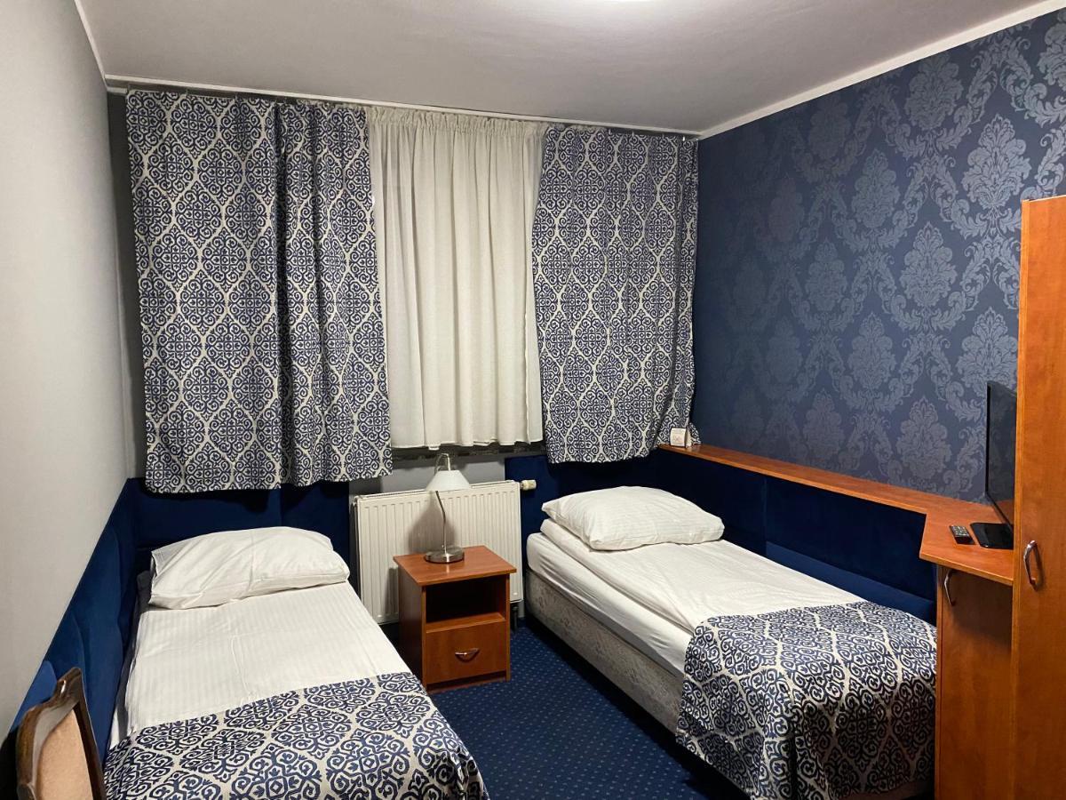 Centrum Słupca Esterno foto