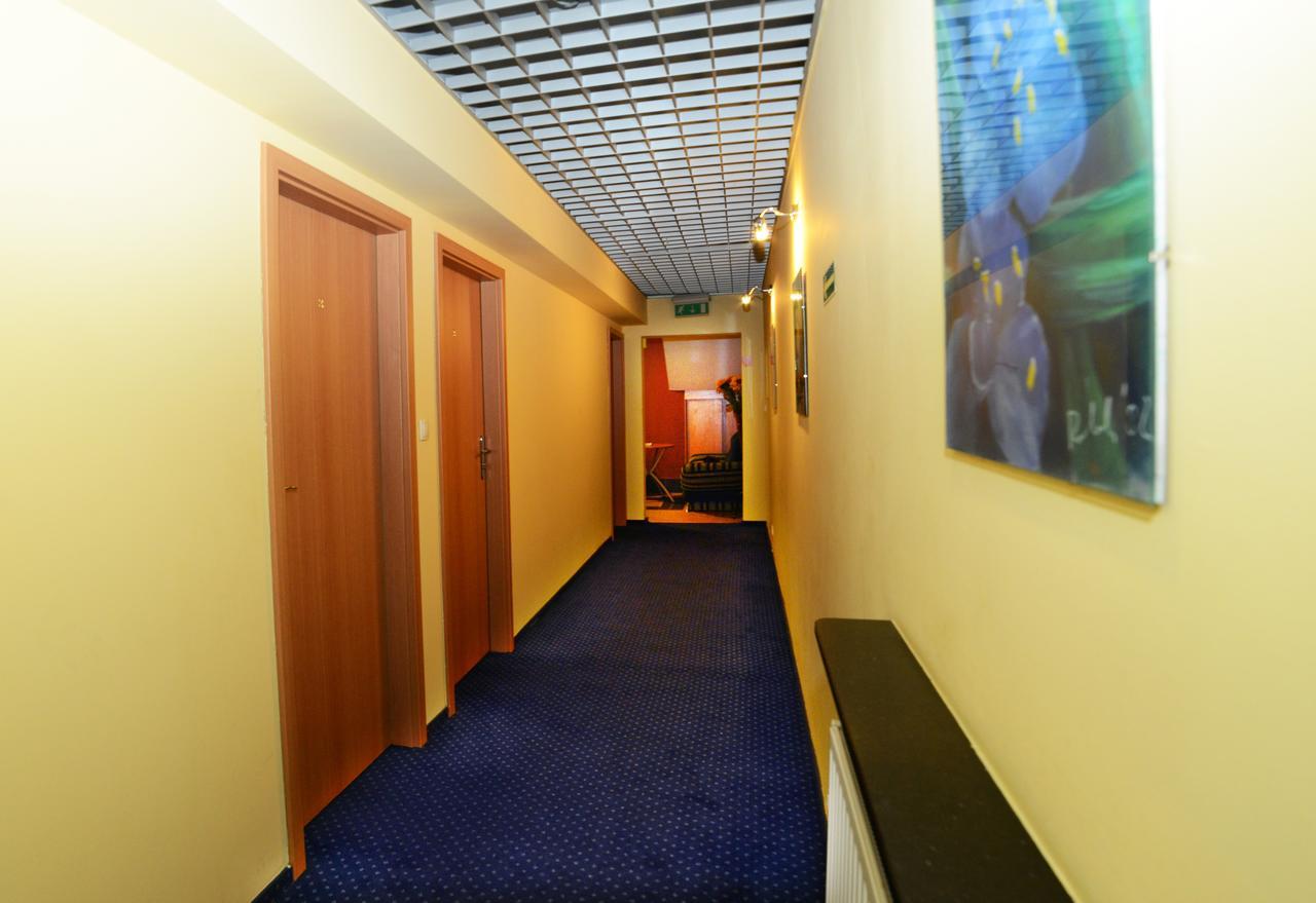 Centrum Słupca Esterno foto
